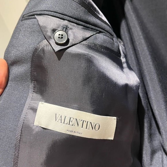 Valentino suit NAVY mint condition - Picture 6 of 12